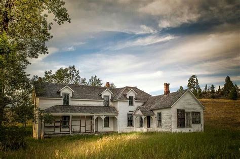 4 billion with around 800,000 acres of land for sale in the state. . Abandoned farms for sale in montana